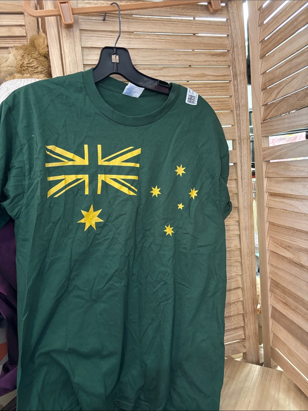 Port and Company Green and Yellow Flag Graphic Men's T-Shirt Medium NWOT